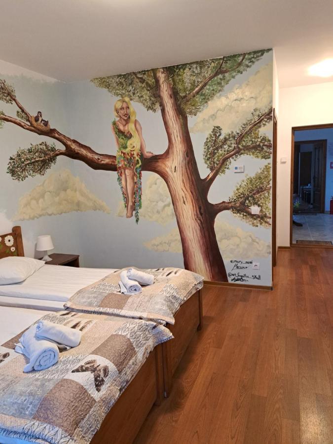 מלון Dezmir Casa Paduricea מראה חיצוני תמונה